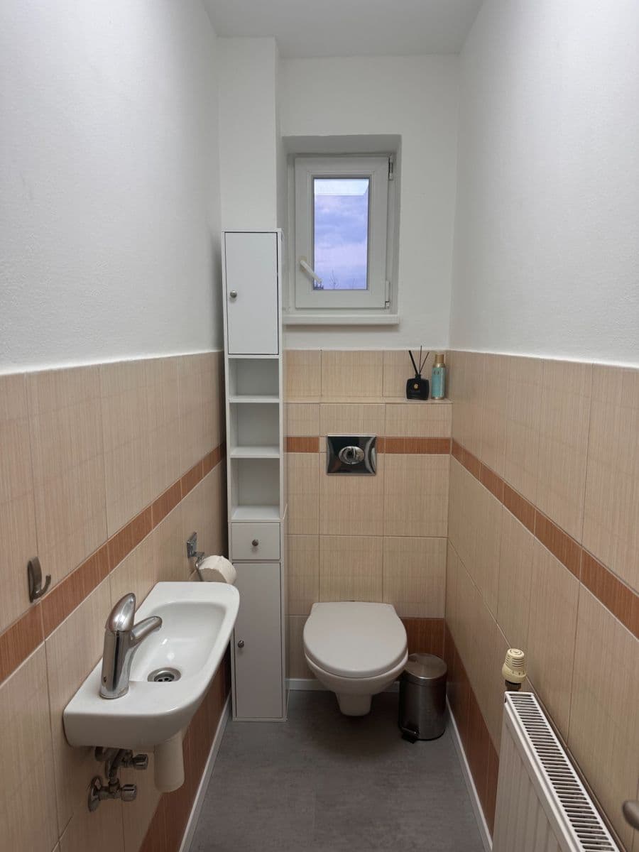 Pronájem bytu 3+1 100 m², Na Perštýně, Liberec, Liberecký kraj Pronájem bytu 3+1 100 m², Na Perštýně, Liberec, Liberecký kraj