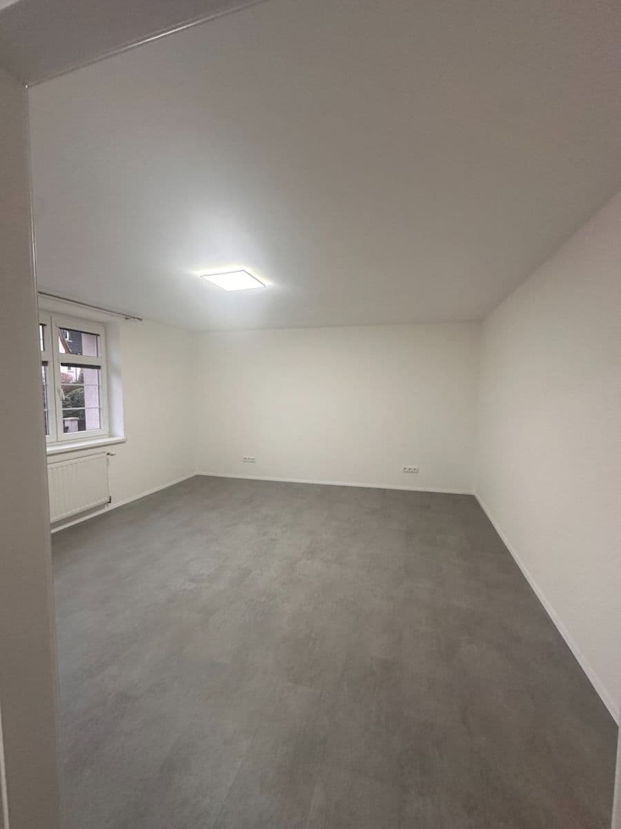 Pronájem bytu 3+1 100 m², Na Perštýně, Liberec, Liberecký kraj Pronájem bytu 3+1 100 m², Na Perštýně, Liberec, Liberecký kraj