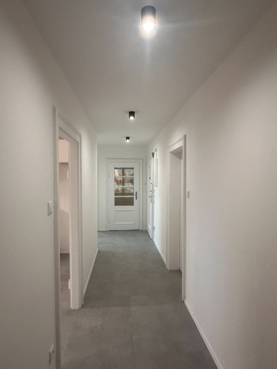 Pronájem bytu 3+1 100 m², Na Perštýně, Liberec, Liberecký kraj Pronájem bytu 3+1 100 m², Na Perštýně, Liberec, Liberecký kraj