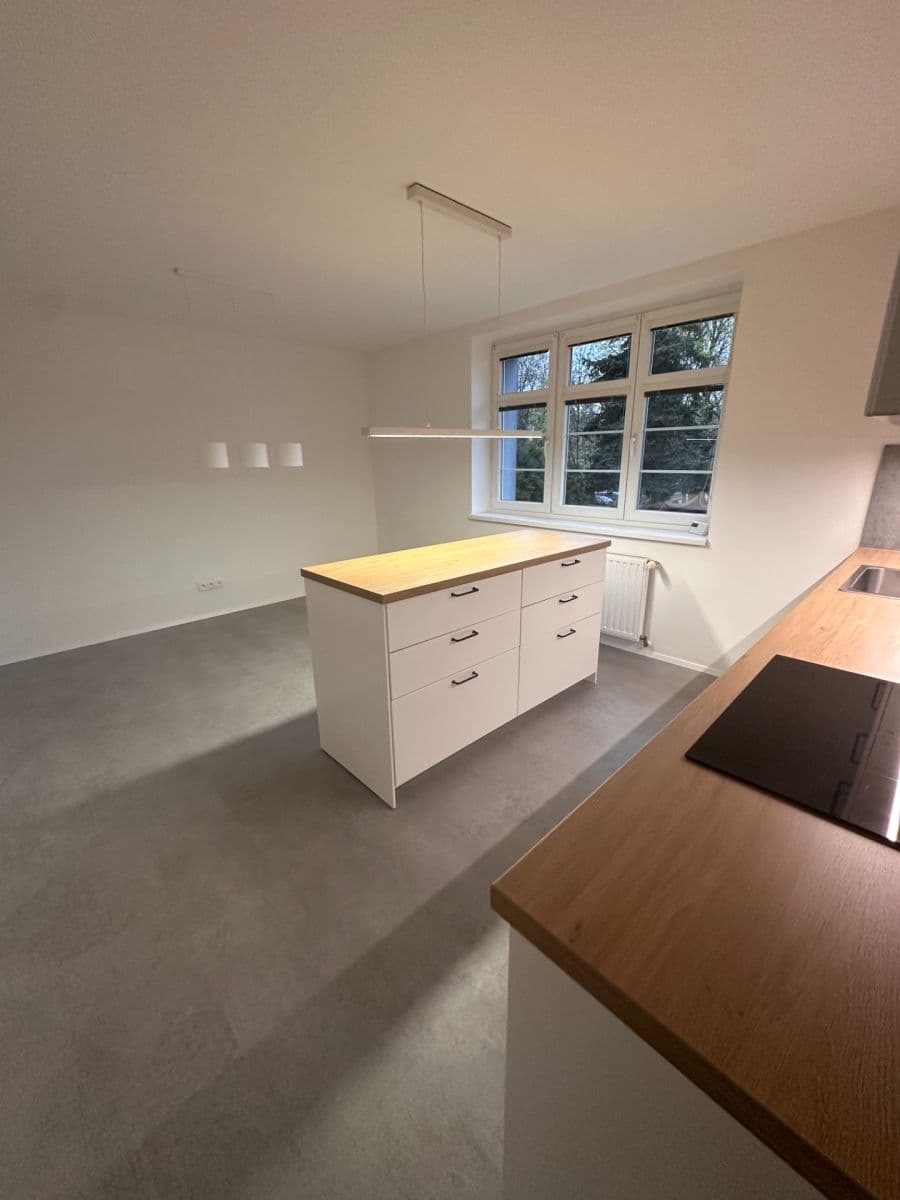 Pronájem bytu 3+1 100 m², Na Perštýně, Liberec, Liberecký kraj Pronájem bytu 3+1 100 m², Na Perštýně, Liberec, Liberecký kraj