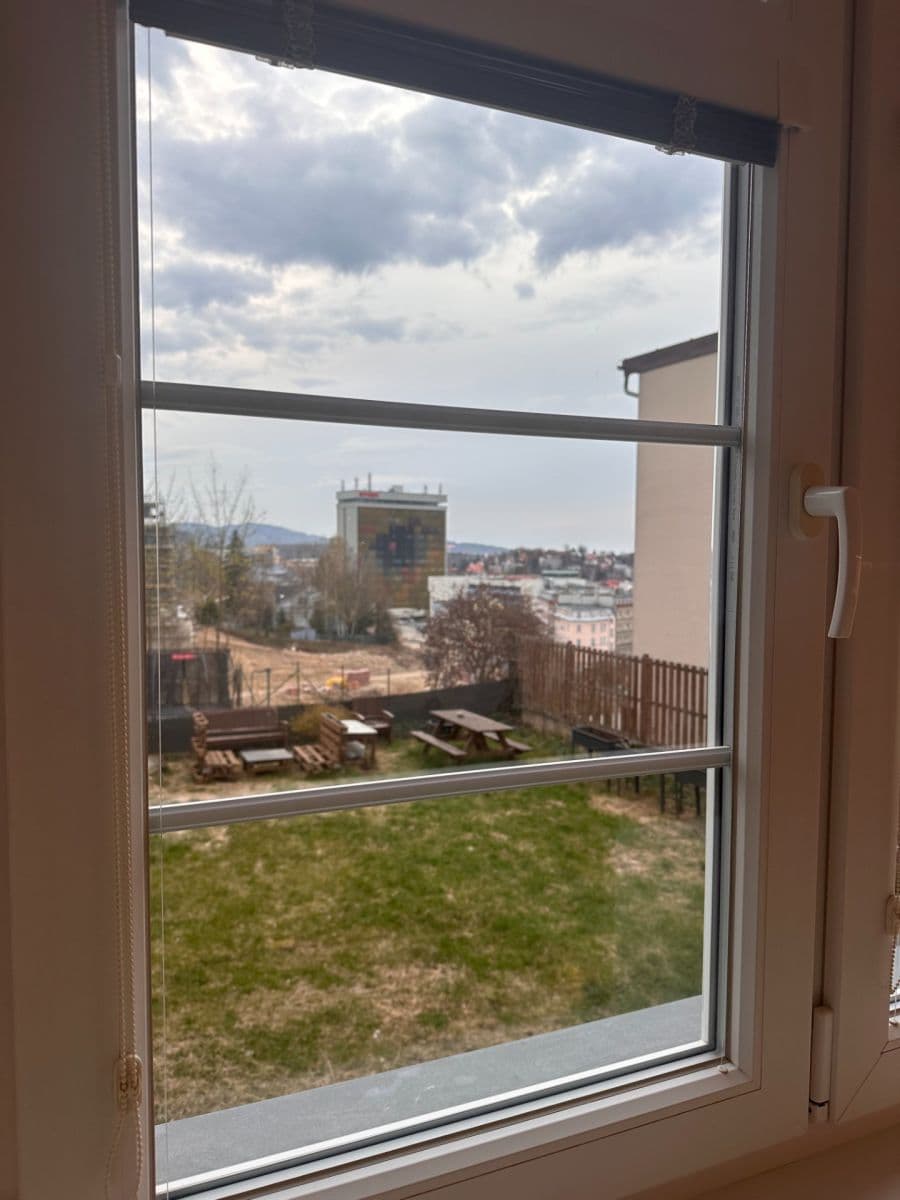 Pronájem bytu 3+1 100 m², Na Perštýně, Liberec, Liberecký kraj Pronájem bytu 3+1 100 m², Na Perštýně, Liberec, Liberecký kraj