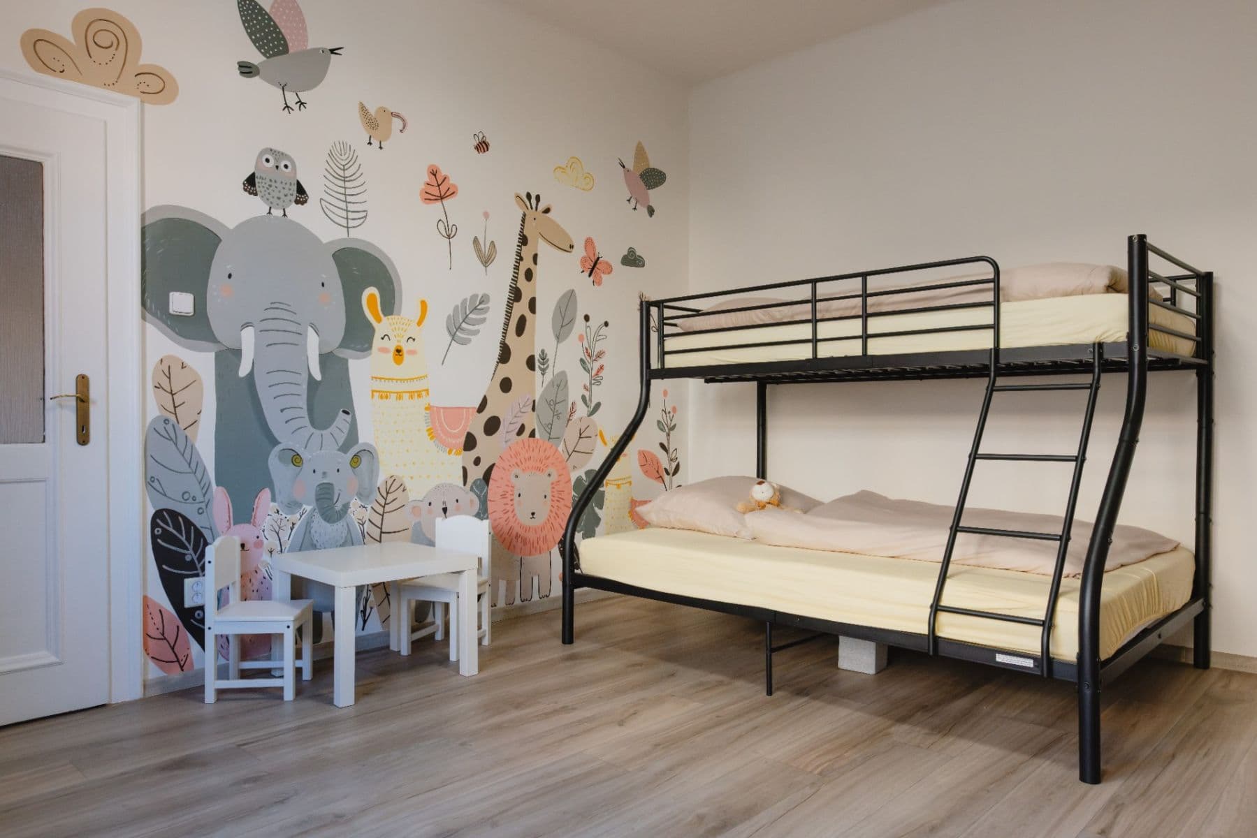 Pronájem bytu 3+1 100 m², Na Perštýně, Liberec, Liberecký kraj Pronájem bytu 3+1 100 m², Na Perštýně, Liberec, Liberecký kraj