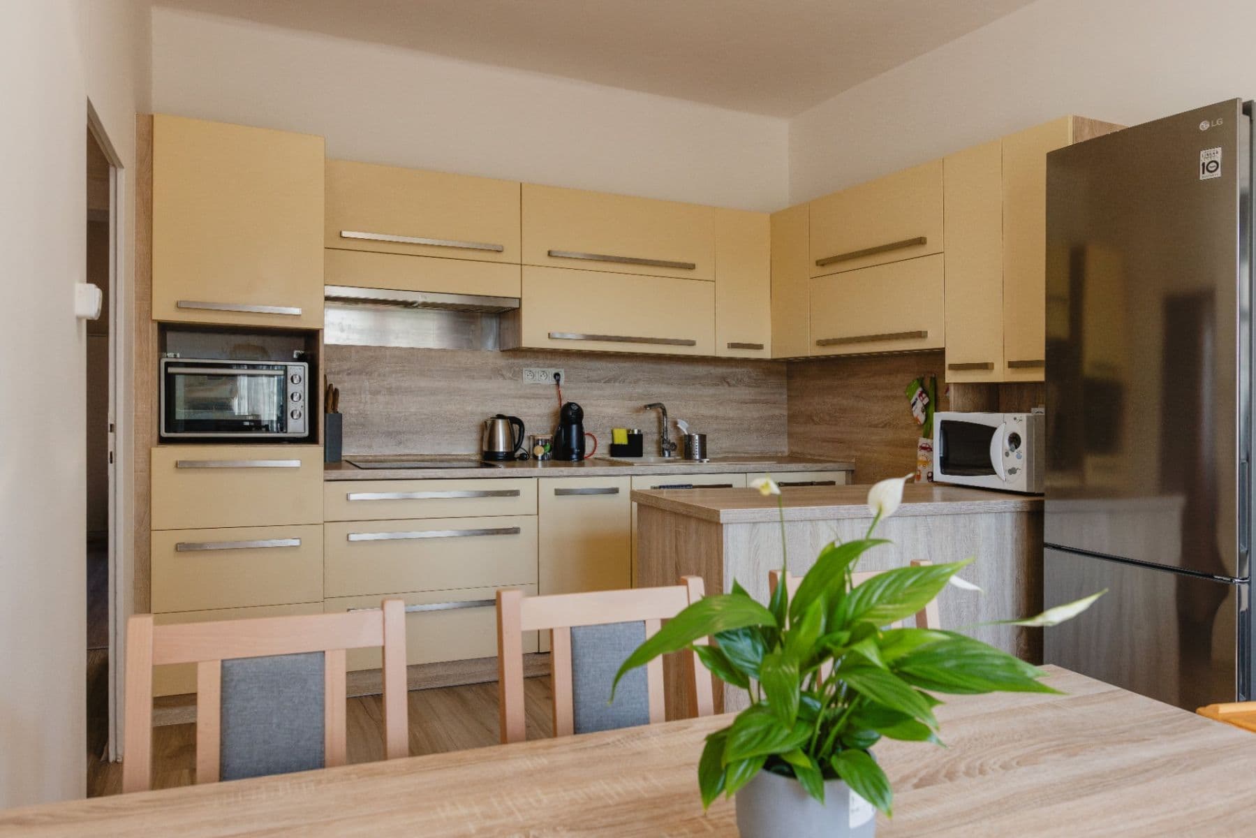 Pronájem bytu 3+1 100 m², Na Perštýně, Liberec, Liberecký kraj Pronájem bytu 3+1 100 m², Na Perštýně, Liberec, Liberecký kraj