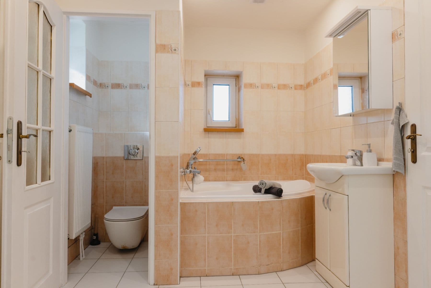 Pronájem bytu 3+1 100 m², Na Perštýně, Liberec, Liberecký kraj Pronájem bytu 3+1 100 m², Na Perštýně, Liberec, Liberecký kraj