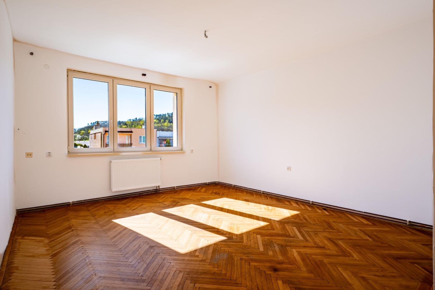 Prodej bytu 3+1 78 m², Dukelská, Mikulov, Jihomoravský kraj Prodej bytu 3+1 78 m², Dukelská, Mikulov, Jihomoravský kraj