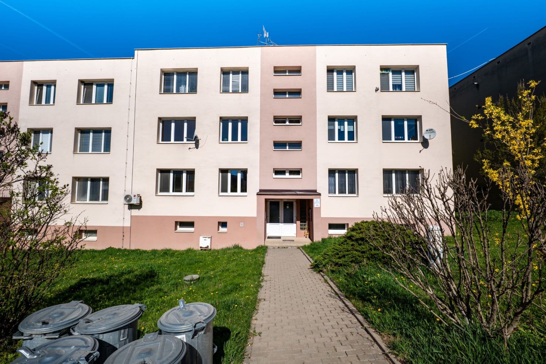 Prodej bytu 3+1 78 m², Dukelská, Mikulov, Jihomoravský kraj Prodej bytu 3+1 78 m², Dukelská, Mikulov, Jihomoravský kraj