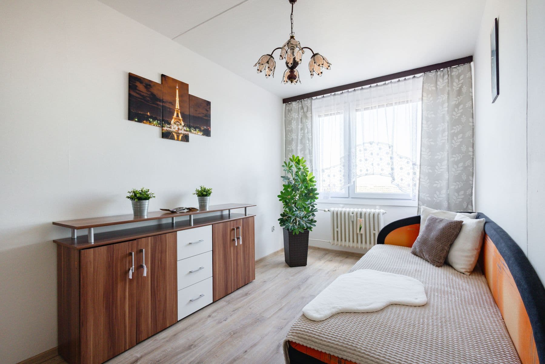 Prodej bytu 3+1 75 m², Jablonecká, Praha, Praha Prodej bytu 3+1 75 m², Jablonecká, Praha, Praha