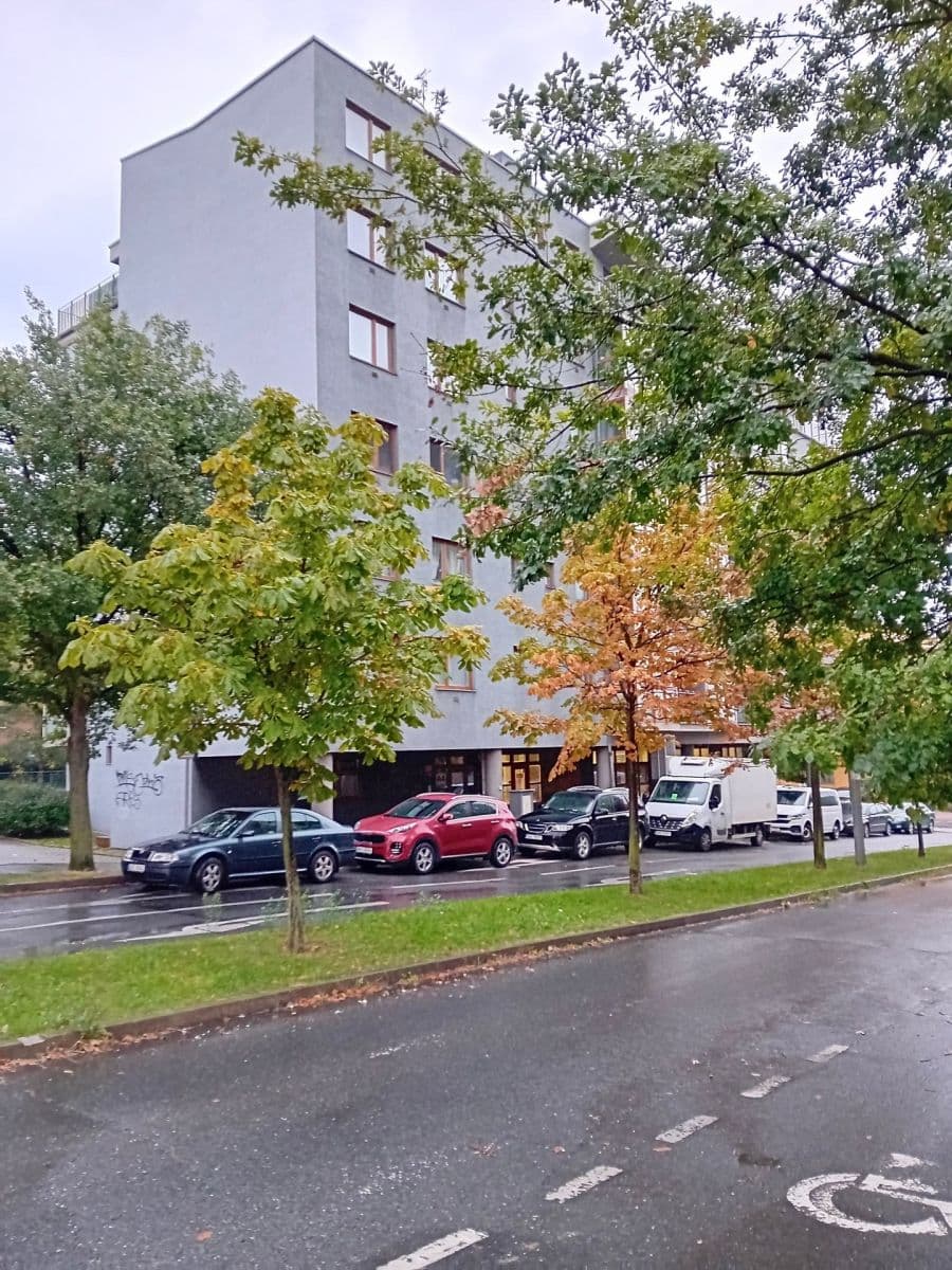 Pronájem bytu 3+1 93 m², Velká skála, Praha, Praha Pronájem bytu 3+1 93 m², Velká skála, Praha, Praha