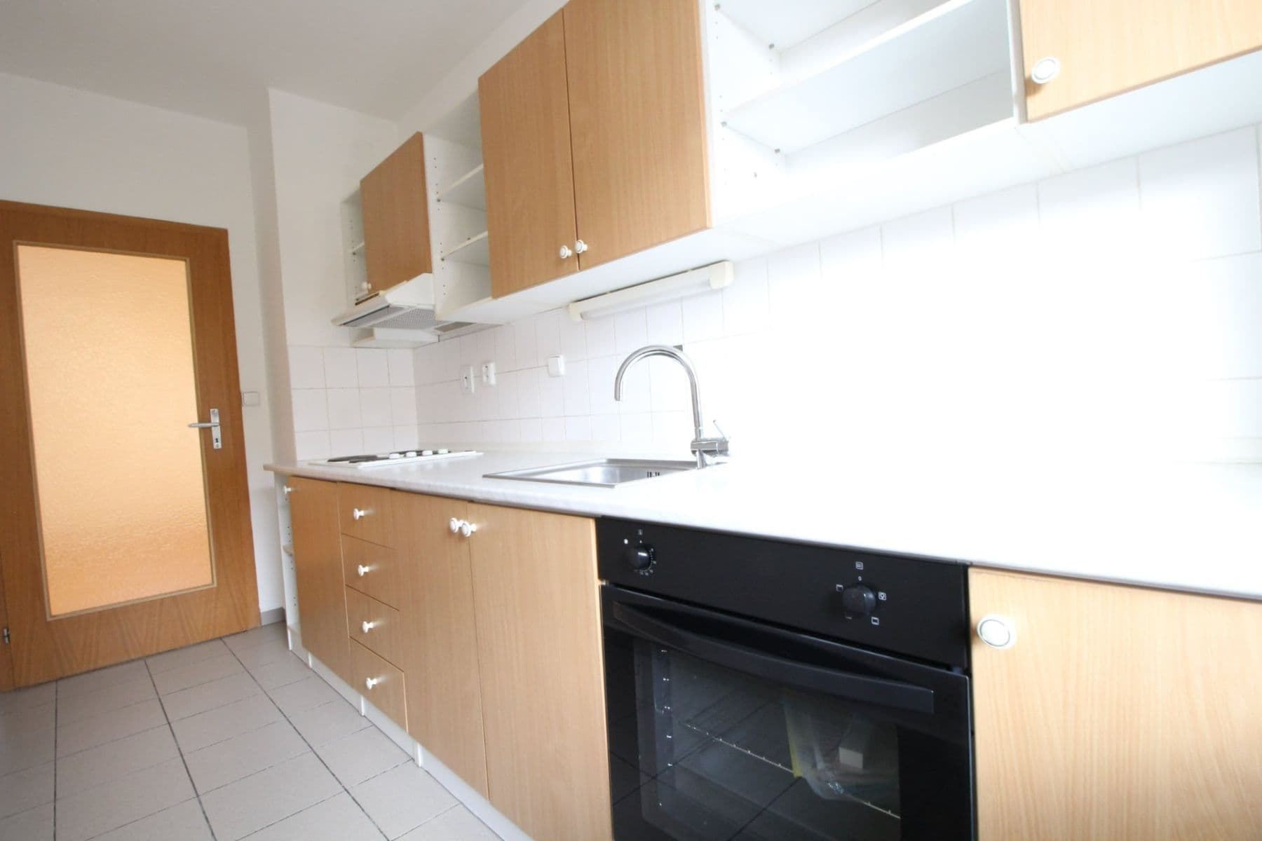 Pronájem bytu 3+1 93 m², Velká skála, Praha, Praha Pronájem bytu 3+1 93 m², Velká skála, Praha, Praha