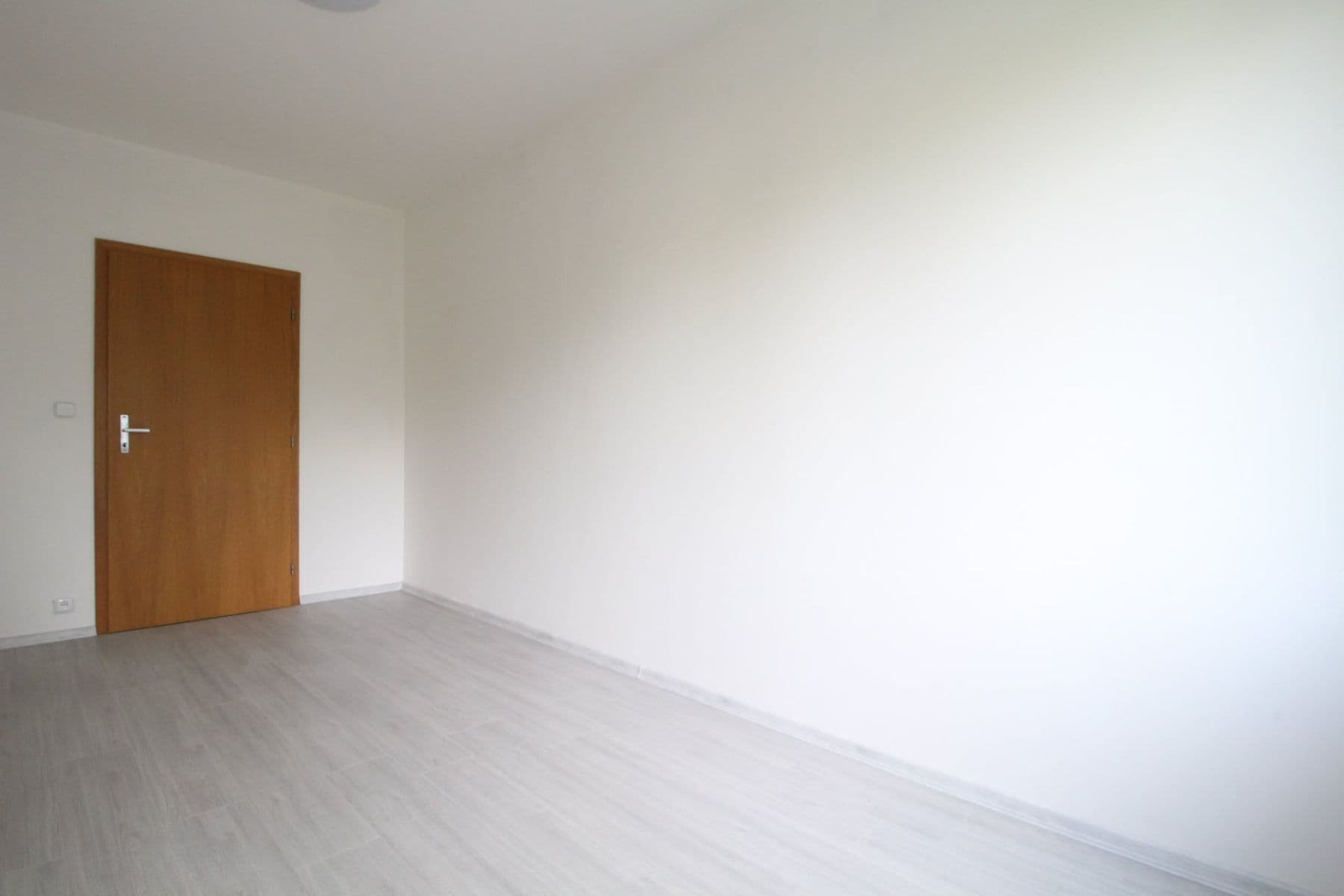 Pronájem bytu 3+1 93 m², Velká skála, Praha, Praha Pronájem bytu 3+1 93 m², Velká skála, Praha, Praha
