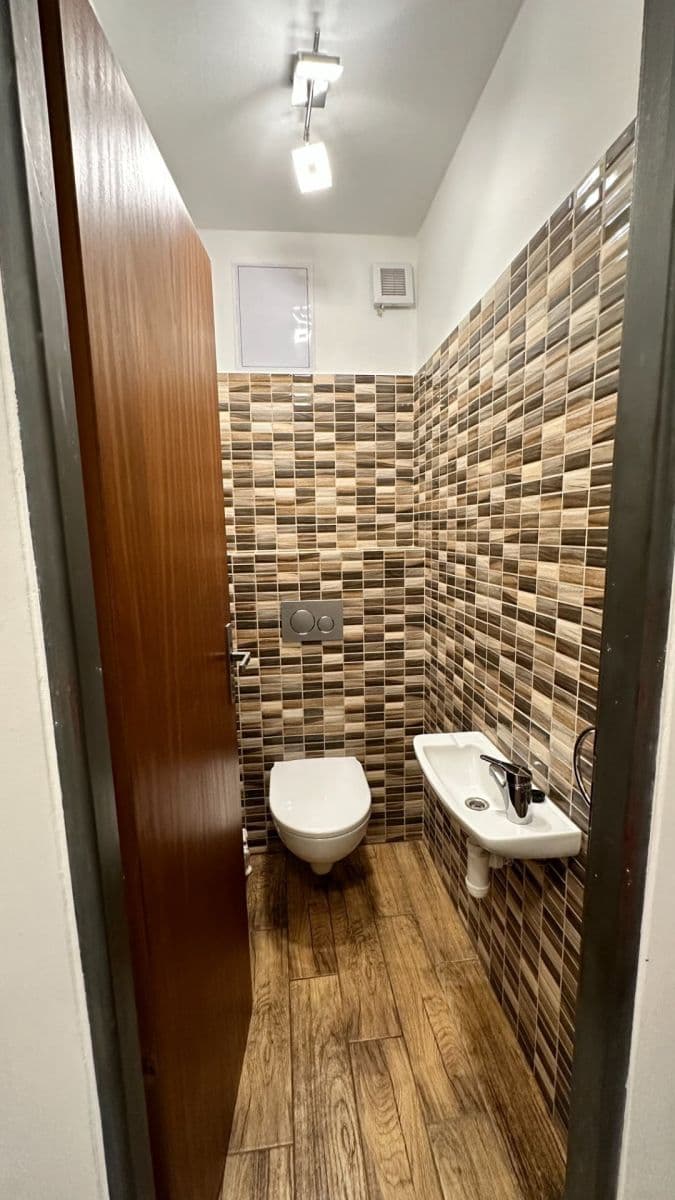 Pronájem bytu 2+kk 55 m², Hrušovická, Praha, Praha Pronájem bytu 2+kk 55 m², Hrušovická, Praha, Praha