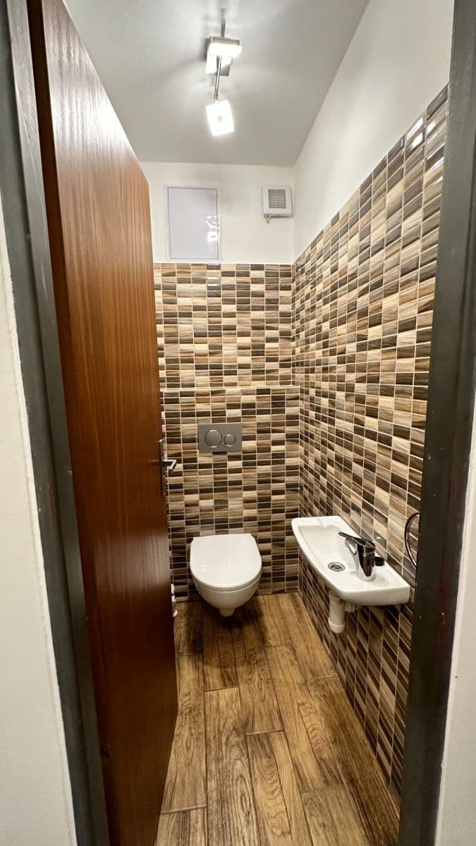 Pronájem bytu 2+kk 55 m², Hrušovická, Praha, Praha Pronájem bytu 2+kk 55 m², Hrušovická, Praha, Praha