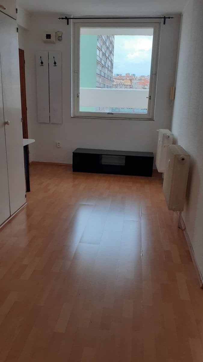 Pronájem bytu 2+kk 61 m², Baškirská, Praha, Praha Pronájem bytu 2+kk 61 m², Baškirská, Praha, Praha