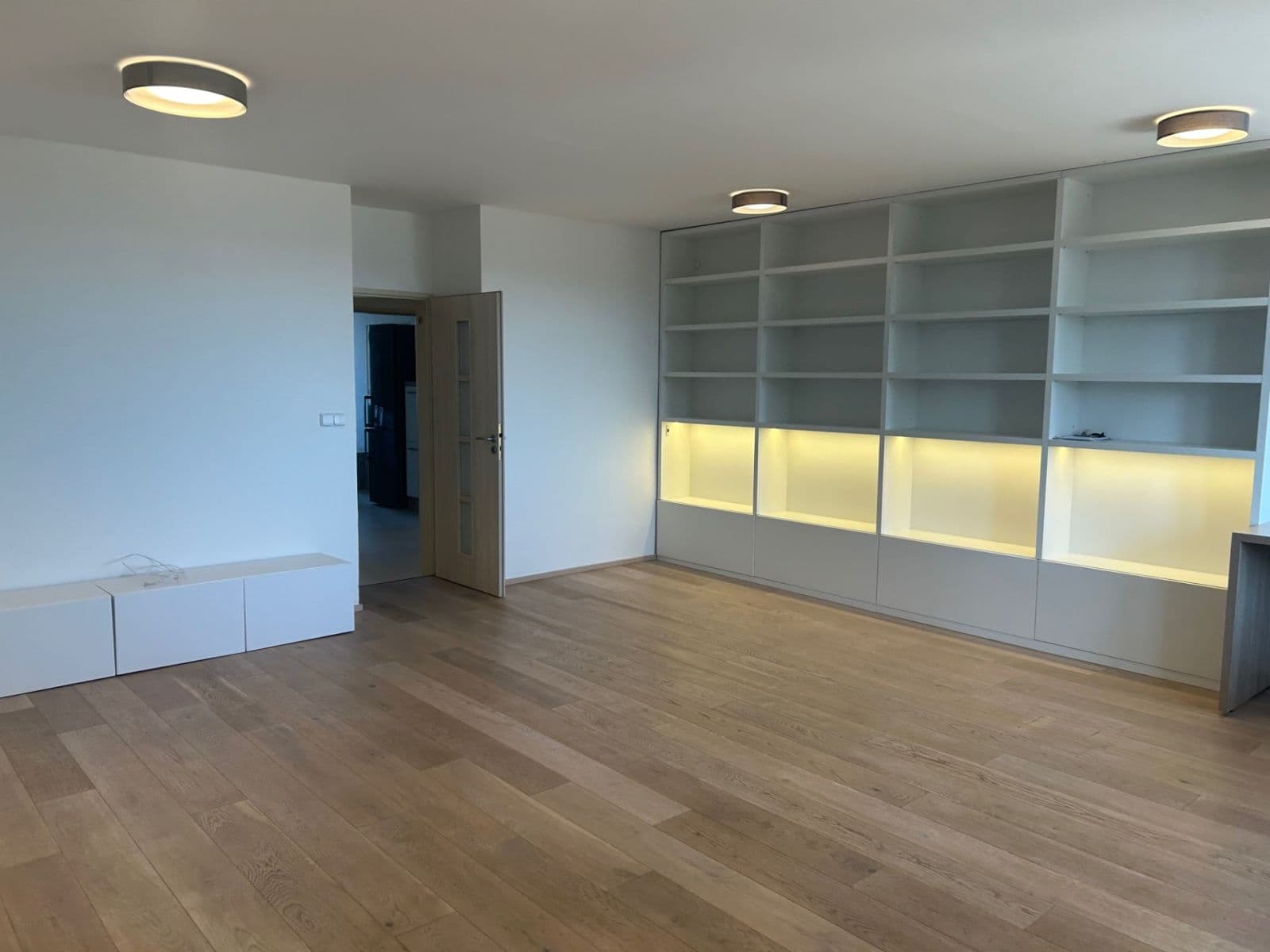 Pronájem bytu 3+1 121 m², Družstevní ochoz, Praha, Praha Pronájem bytu 3+1 121 m², Družstevní ochoz, Praha, Praha