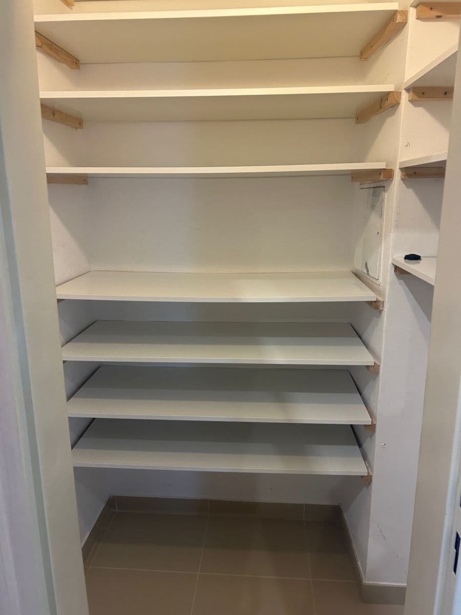 Pronájem bytu 3+1 121 m², Družstevní ochoz, Praha, Praha Pronájem bytu 3+1 121 m², Družstevní ochoz, Praha, Praha