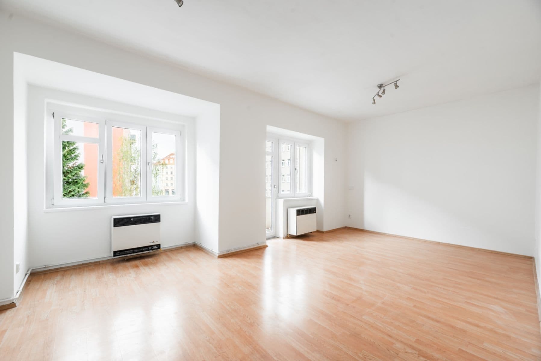 Prodej bytu 2+1 68 m², Kloboučnická, Praha, Praha Prodej bytu 2+1 68 m², Kloboučnická, Praha, Praha