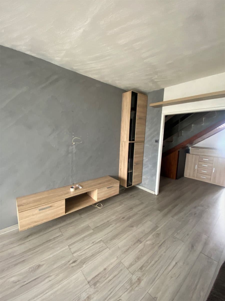 Prodej bytu 4+1 80 m², Hurbanova, Praha, Praha Prodej bytu 4+1 80 m², Hurbanova, Praha, Praha