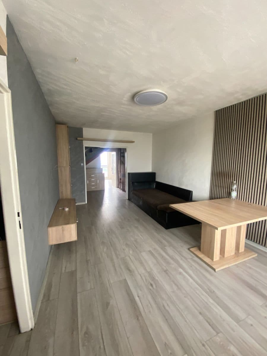 Prodej bytu 4+1 80 m², Hurbanova, Praha, Praha Prodej bytu 4+1 80 m², Hurbanova, Praha, Praha