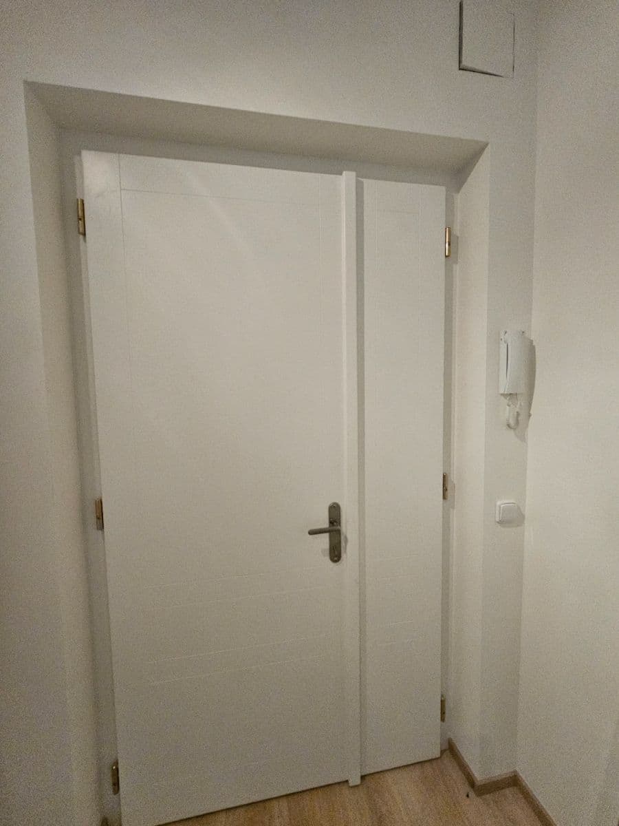 Pronájem bytu 3+1 97 m², Šubertova, Praha, Praha Pronájem bytu 3+1 97 m², Šubertova, Praha, Praha