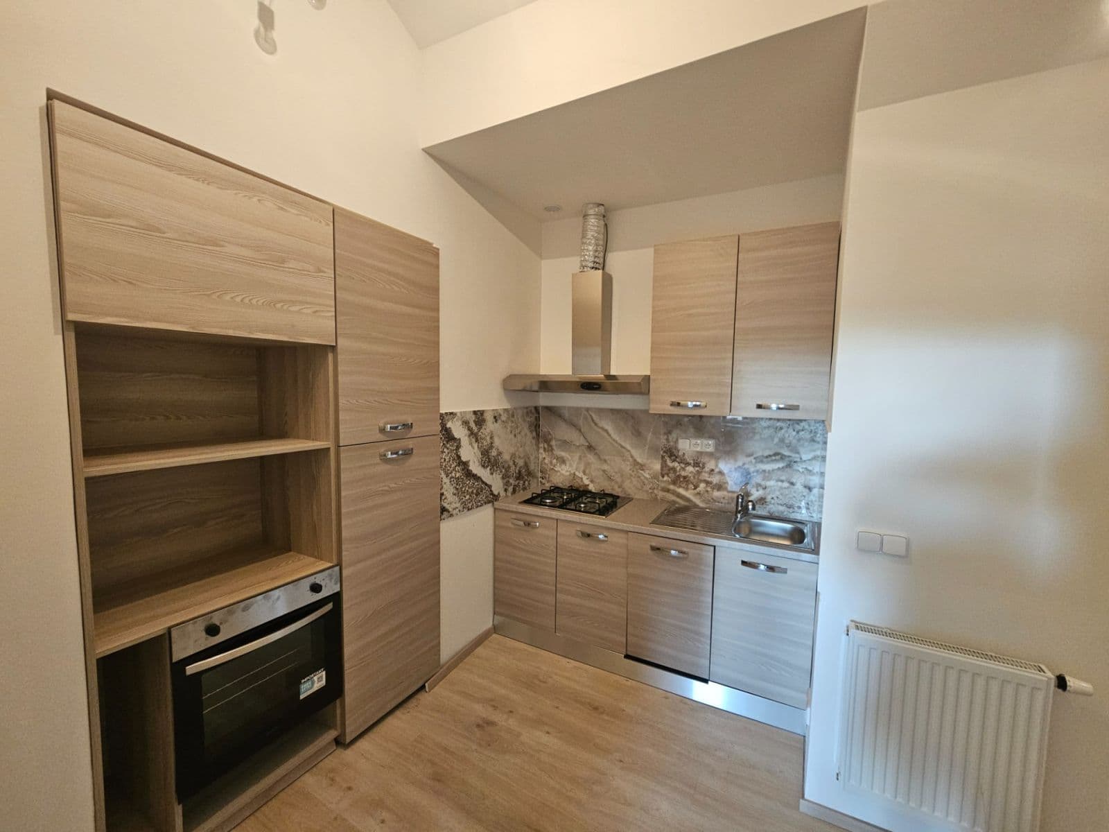 Pronájem bytu 3+1 97 m², Šubertova, Praha, Praha Pronájem bytu 3+1 97 m², Šubertova, Praha, Praha