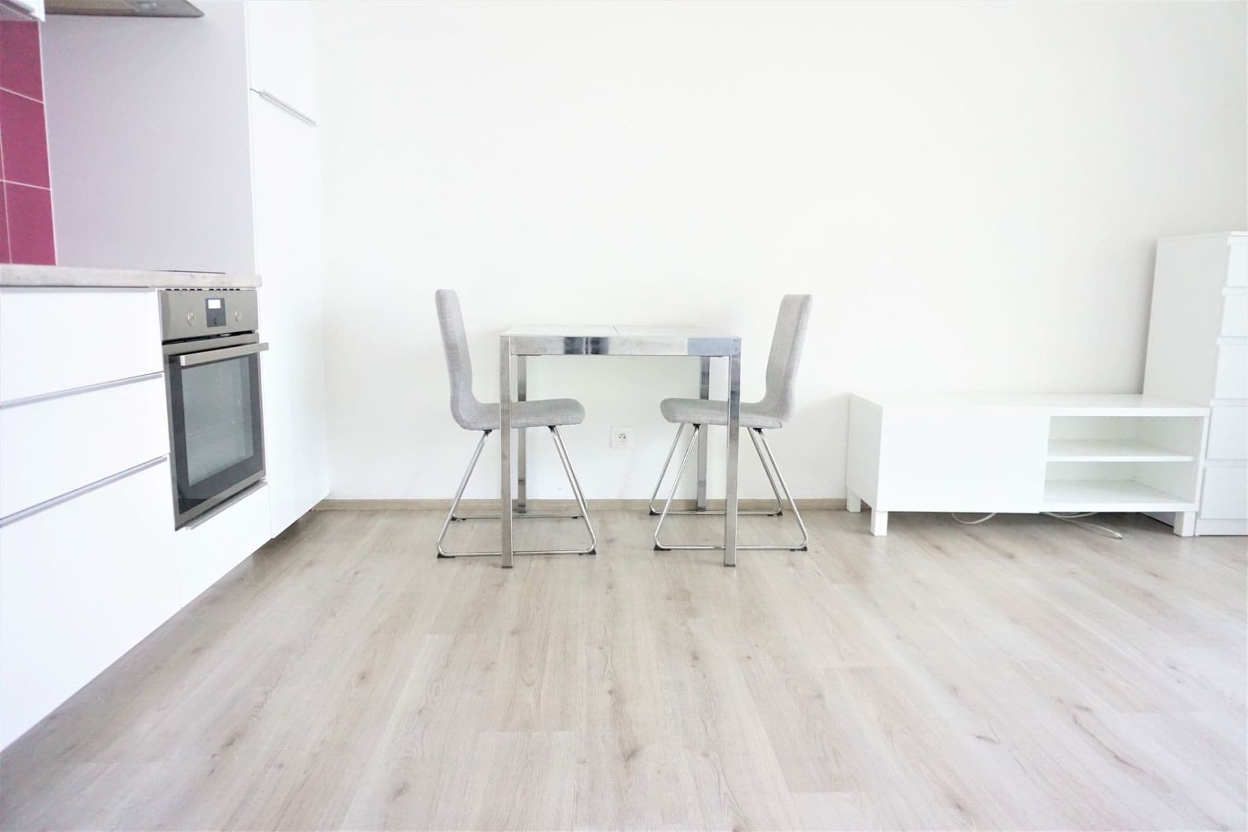 Pronájem bytu 1+kk 39 m², Počernická, Praha, Praha Pronájem bytu 1+kk 39 m², Počernická, Praha, Praha