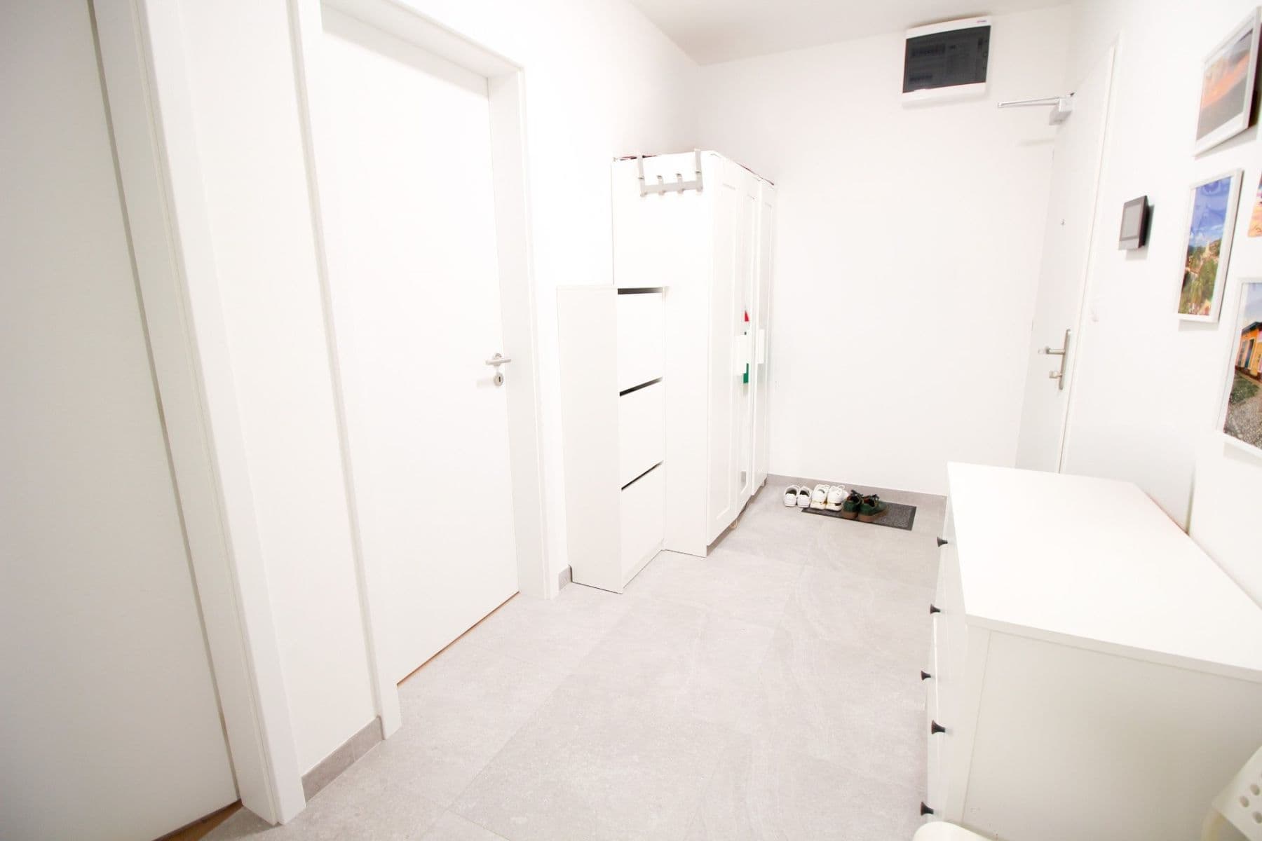 Pronájem bytu 2+kk 48 m², Kovářská, Praha, Praha Pronájem bytu 2+kk 48 m², Kovářská, Praha, Praha