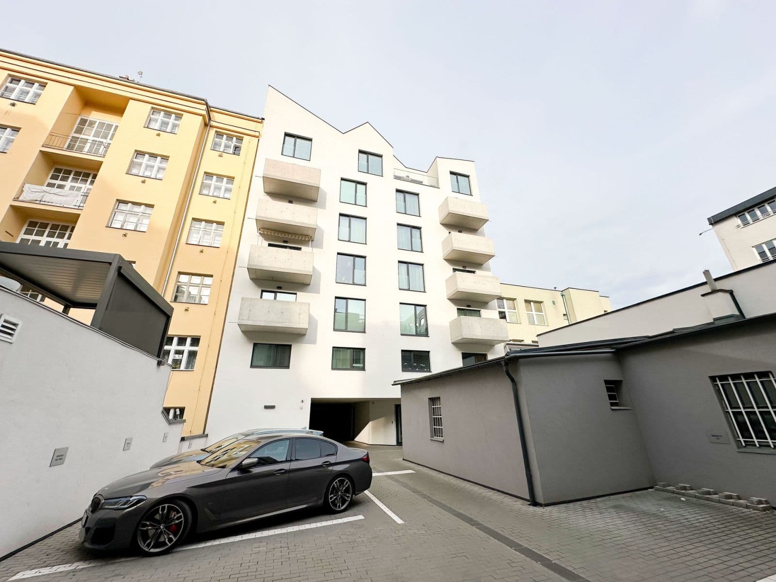 Pronájem bytu 2+kk 48 m², Kovářská, Praha, Praha Pronájem bytu 2+kk 48 m², Kovářská, Praha, Praha