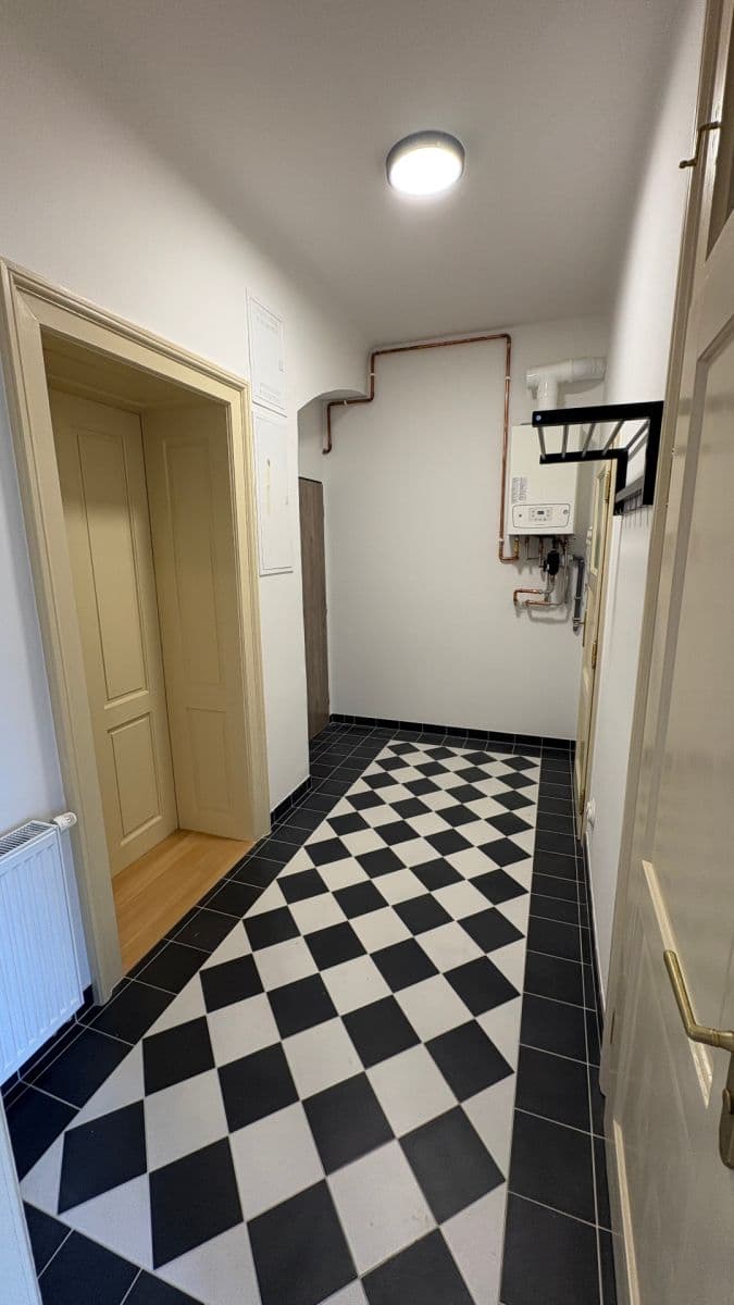 Pronájem bytu 3+1 69 m², Komenského, Opava, Moravskoslezský kraj Pronájem bytu 3+1 69 m², Komenského, Opava, Moravskoslezský kraj