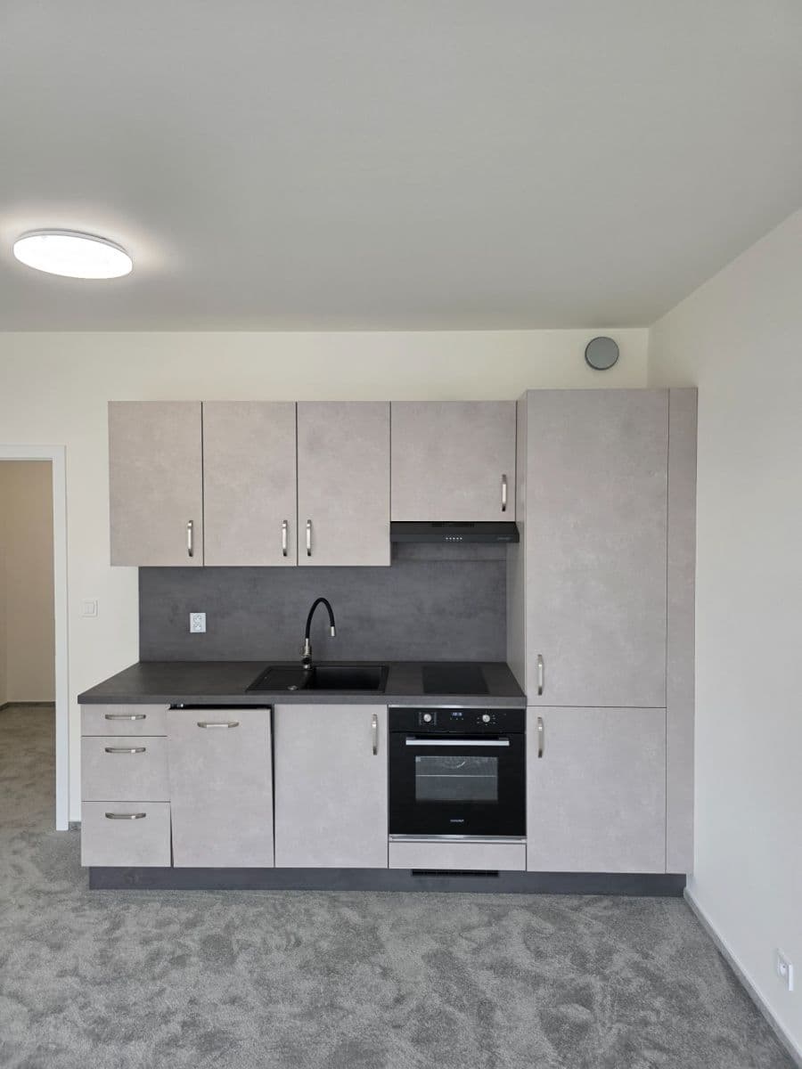 Pronájem bytu 1+kk 34 m², Bukačova, Praha, Praha Pronájem bytu 1+kk 34 m², Bukačova, Praha, Praha