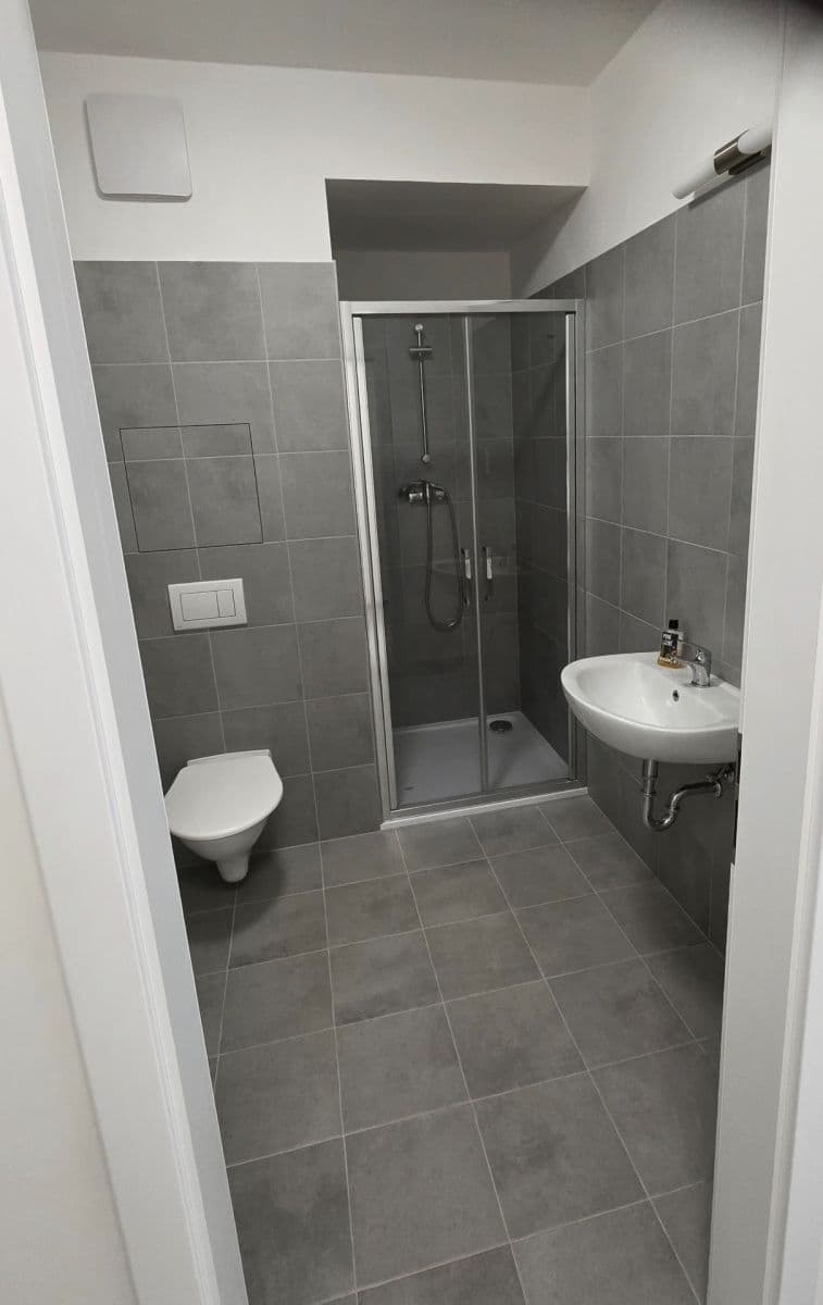 Pronájem bytu 1+kk 34 m², Bukačova, Praha, Praha Pronájem bytu 1+kk 34 m², Bukačova, Praha, Praha