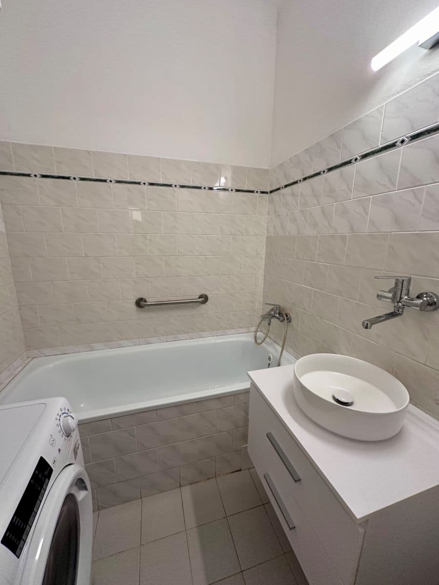 Pronájem bytu 2+kk 51 m², Resslova, Nymburk, Středočeský kraj Pronájem bytu 2+kk 51 m², Resslova, Nymburk, Středočeský kraj