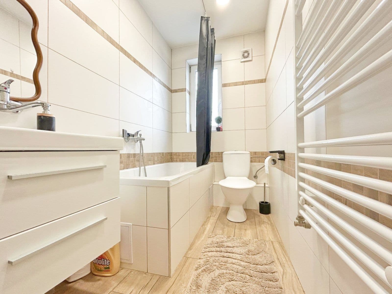 Pronájem bytu 2+kk 60 m², Tyršova, Trmice, Ústecký kraj Pronájem bytu 2+kk 60 m², Tyršova, Trmice, Ústecký kraj