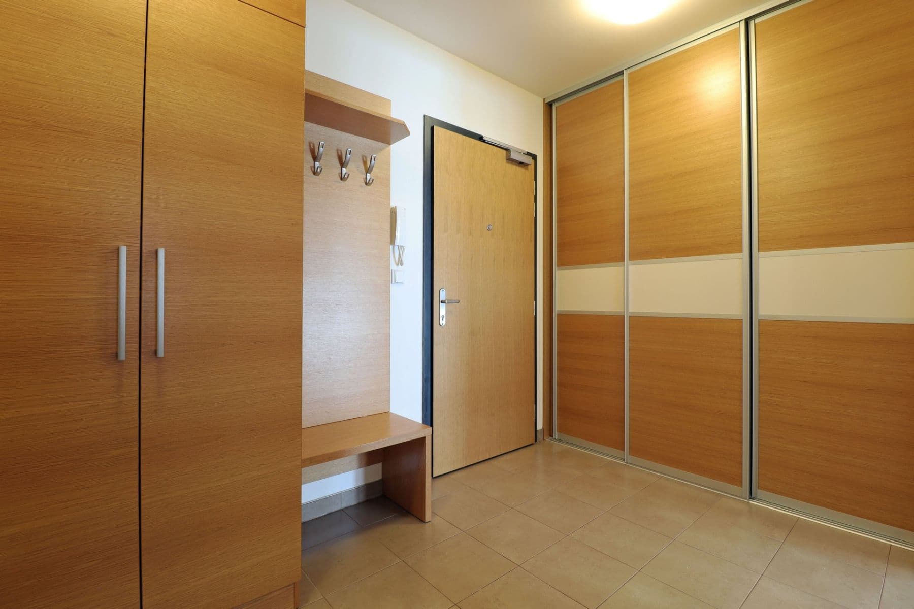 Pronájem bytu 2+kk 63 m², Hanusova, Praha, Praha Pronájem bytu 2+kk 63 m², Hanusova, Praha, Praha