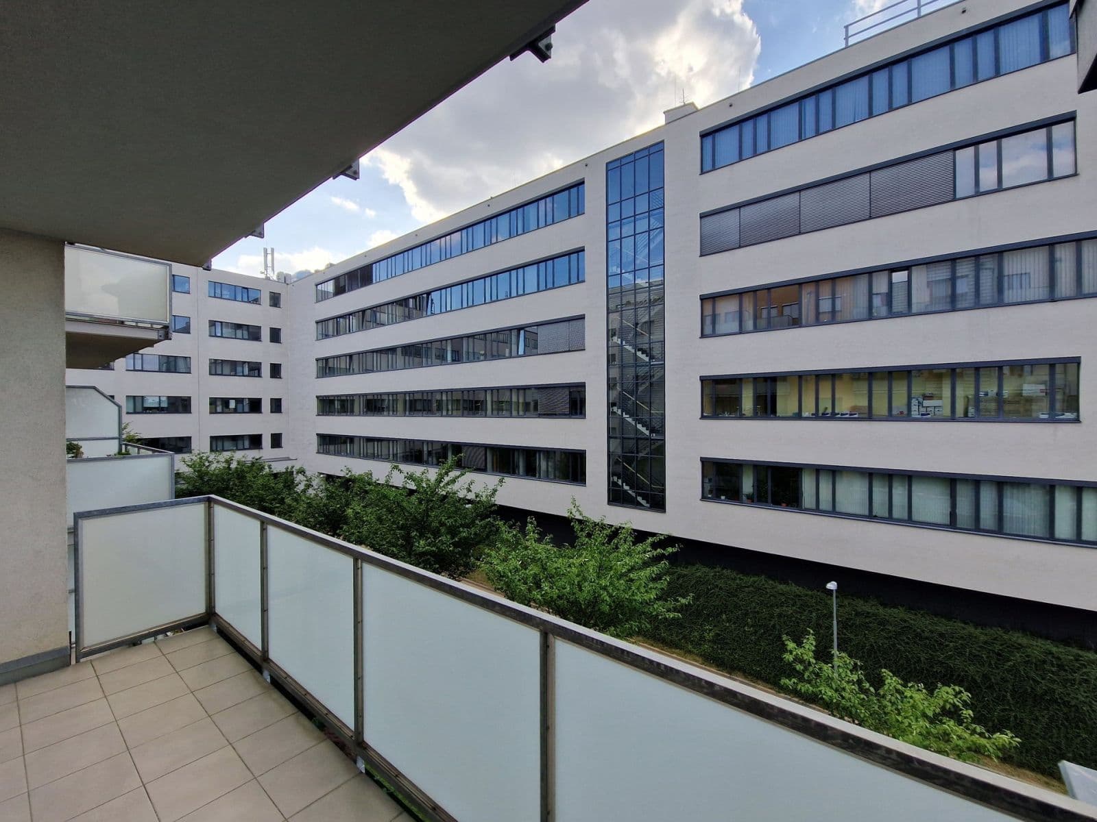 Pronájem bytu 2+kk 63 m², Hanusova, Praha, Praha Pronájem bytu 2+kk 63 m², Hanusova, Praha, Praha