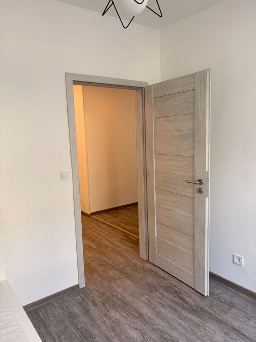 Pronájem bytu 2+kk 38 m², náměstí Dr. M. Horákové, Karlovy Vary, Karlovarský kraj Pronájem bytu 2+kk 38 m², náměstí Dr. M. Horákové, Karlovy Vary, Karlovarský kraj