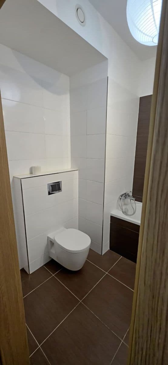 Pronájem bytu 2+kk 63 m², Žitenická, Praha, Praha Pronájem bytu 2+kk 63 m², Žitenická, Praha, Praha