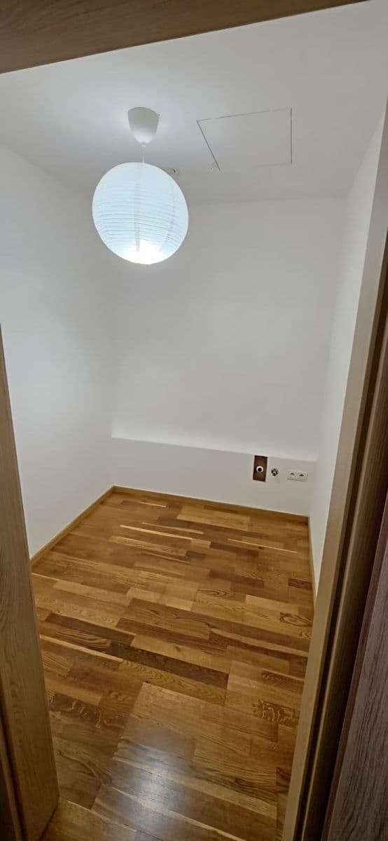 Pronájem bytu 2+kk 63 m², Žitenická, Praha, Praha Pronájem bytu 2+kk 63 m², Žitenická, Praha, Praha