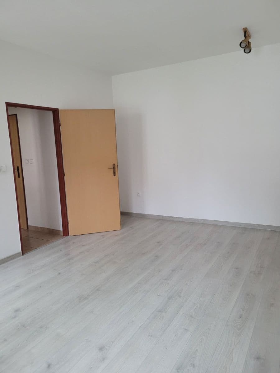 Pronájem bytu 1+1 30 m², Anglická, Náchod, Královéhradecký kraj Pronájem bytu 1+1 30 m², Anglická, Náchod, Královéhradecký kraj