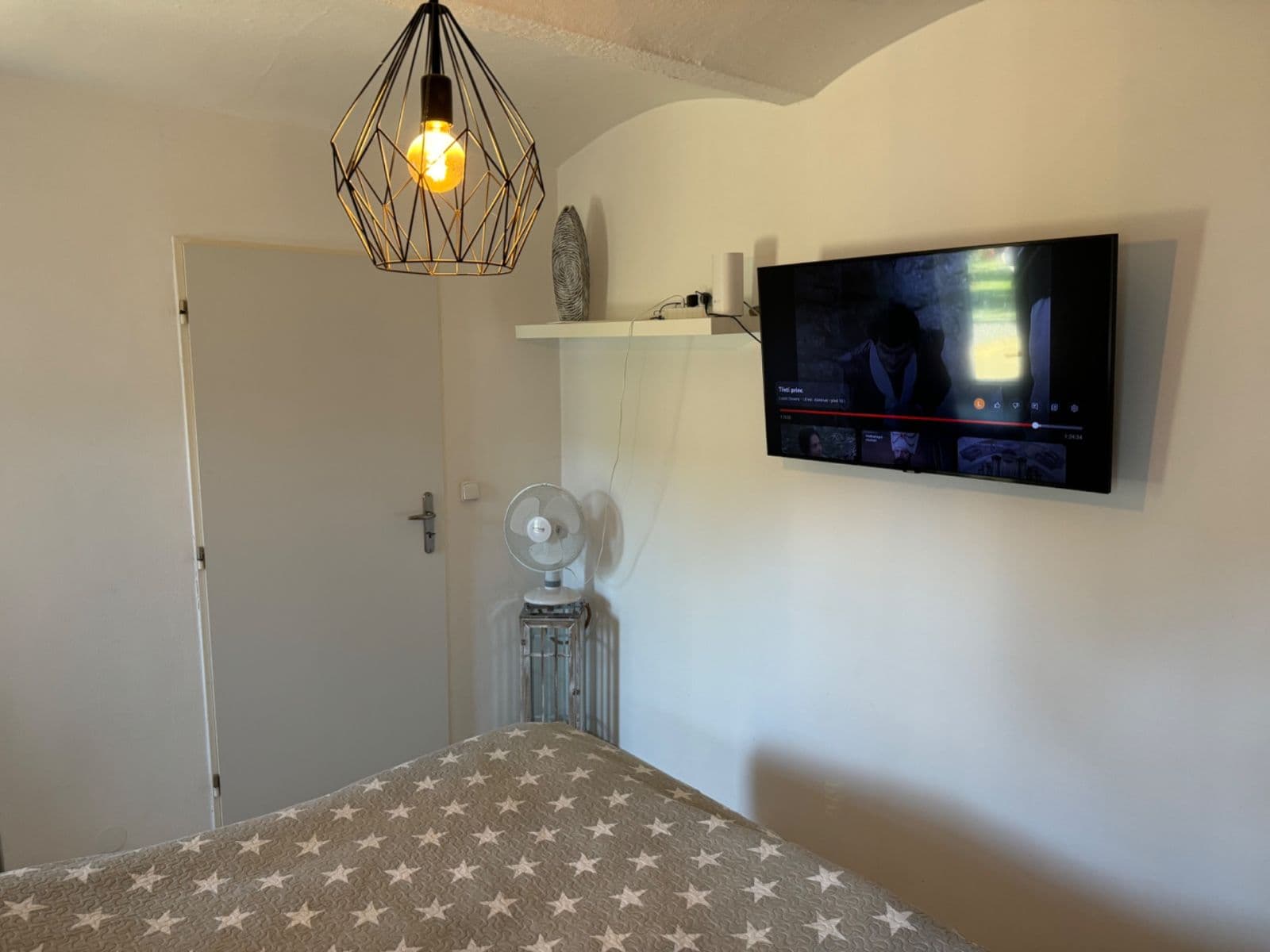 Pronájem domu 185 m², pozemek 2.075 m², Vlkov pod Oškobrhem, Středočeský kraj Pronájem domu 185 m², pozemek 2.075 m², Vlkov pod Oškobrhem, Středočeský kraj