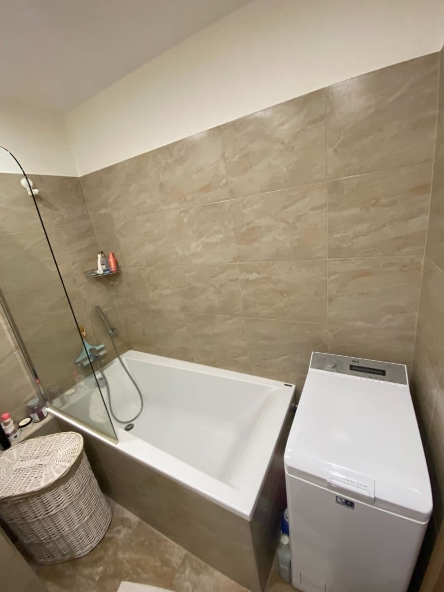 Pronájem bytu 2+kk 43 m², M. Švabinského, Kladno, Středočeský kraj Pronájem bytu 2+kk 43 m², M. Švabinského, Kladno, Středočeský kraj