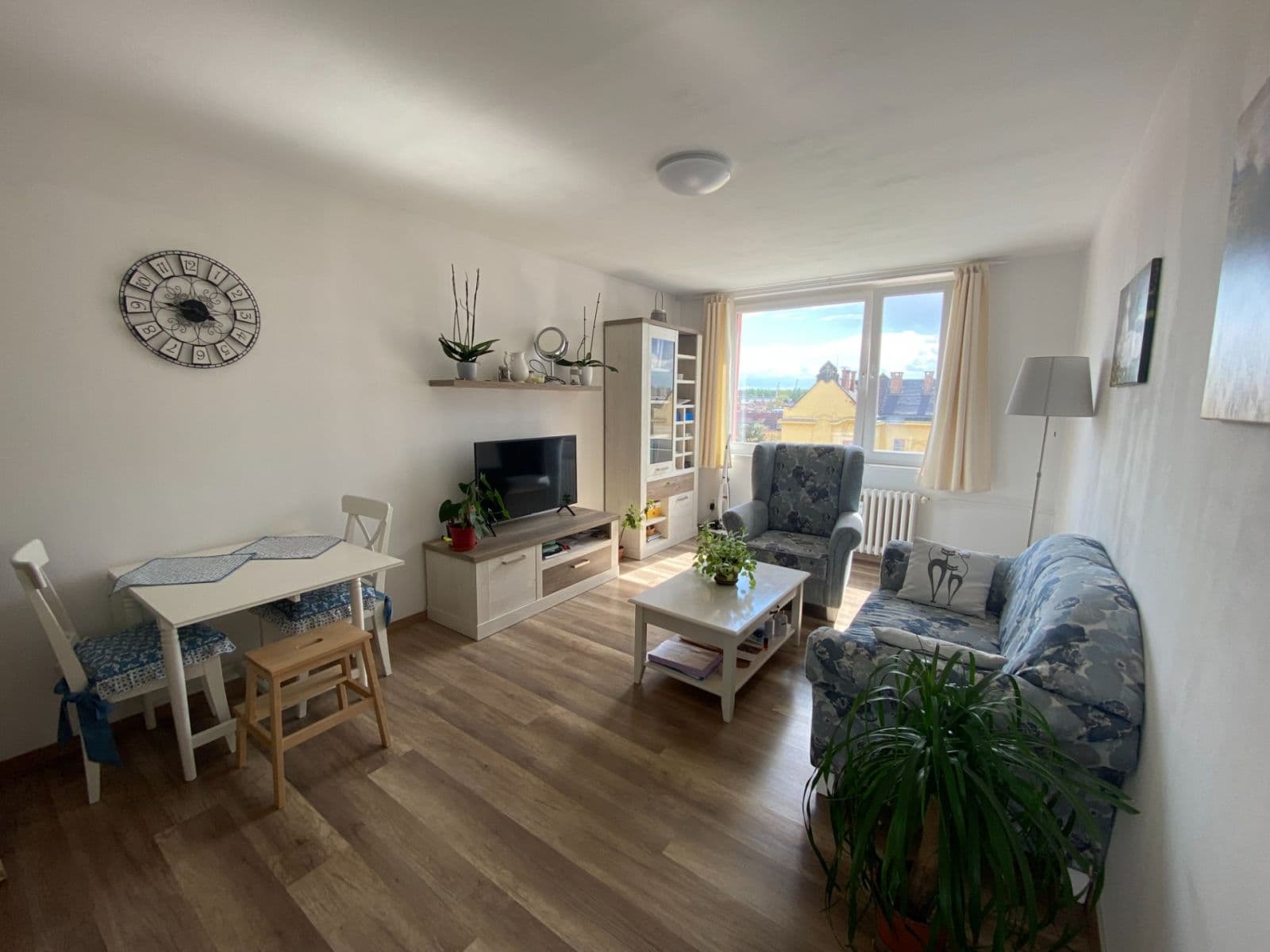 Pronájem bytu 2+kk 43 m², M. Švabinského, Kladno, Středočeský kraj Pronájem bytu 2+kk 43 m², M. Švabinského, Kladno, Středočeský kraj