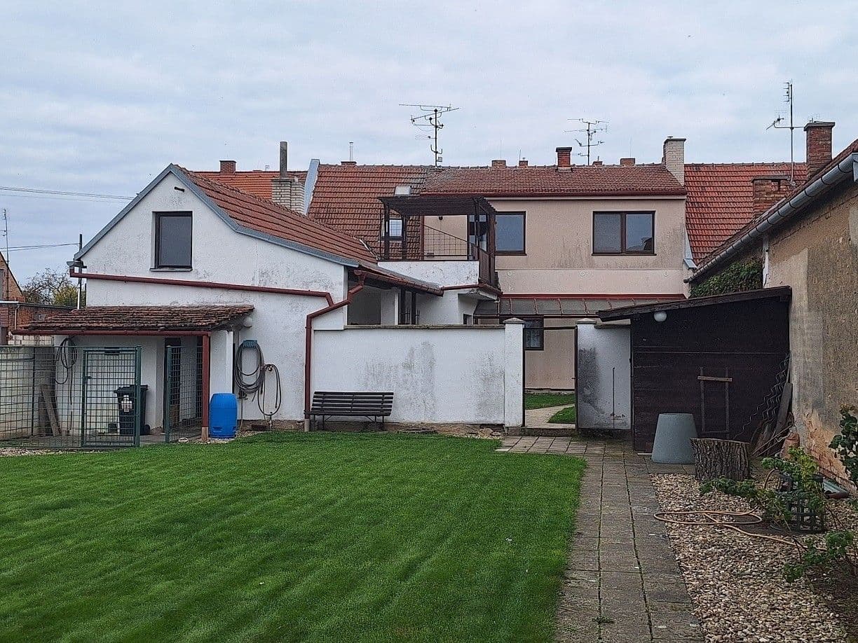 Prodej domu 200 m², pozemek 930 m², Přísnotická, Vranovice, Jihomoravský kraj Prodej domu 200 m², pozemek 930 m², Přísnotická, Vranovice, Jihomoravský kraj