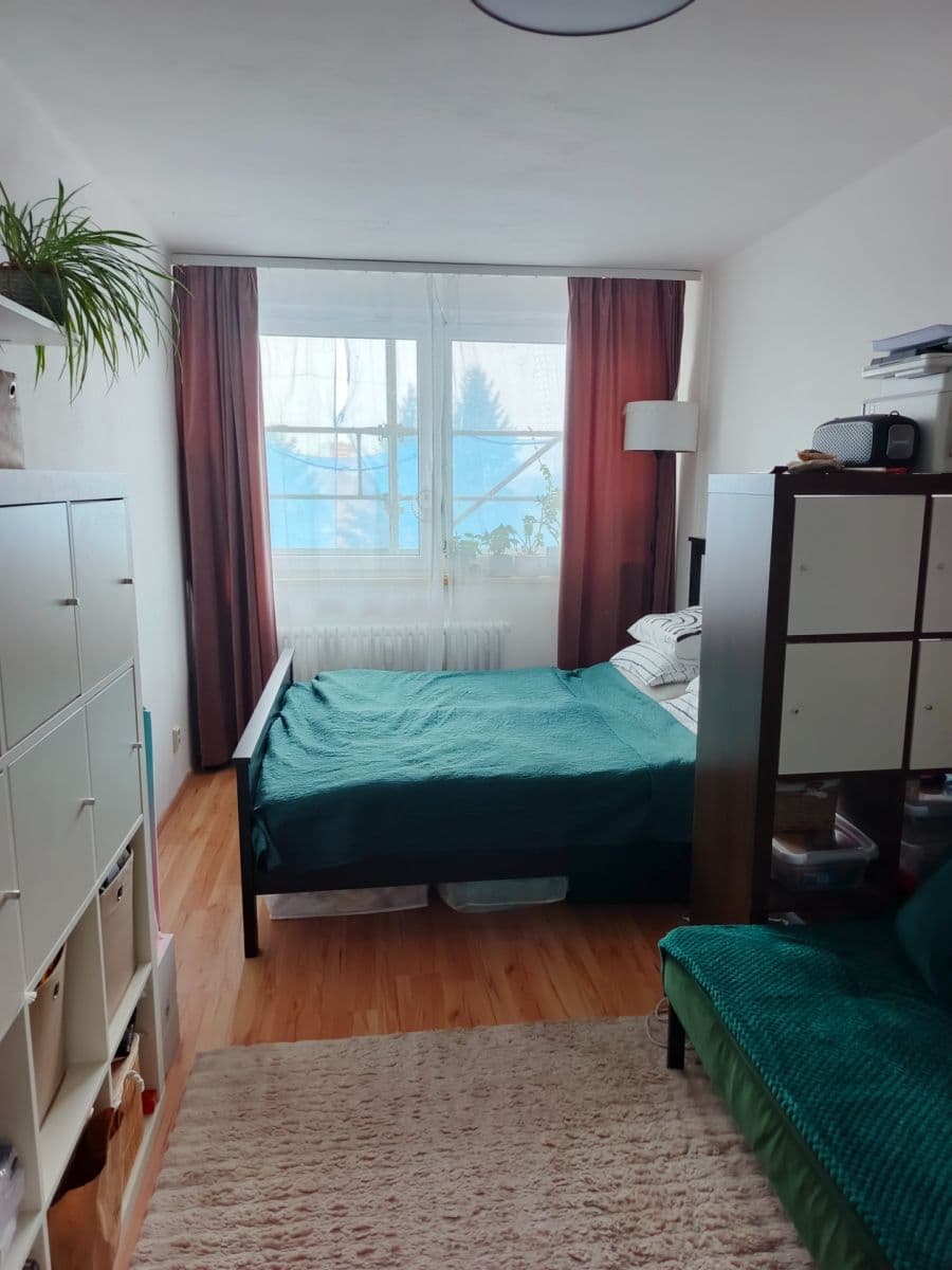 Pronájem bytu 1+1 30 m², Šestajovická, Praha, Praha Pronájem bytu 1+1 30 m², Šestajovická, Praha, Praha