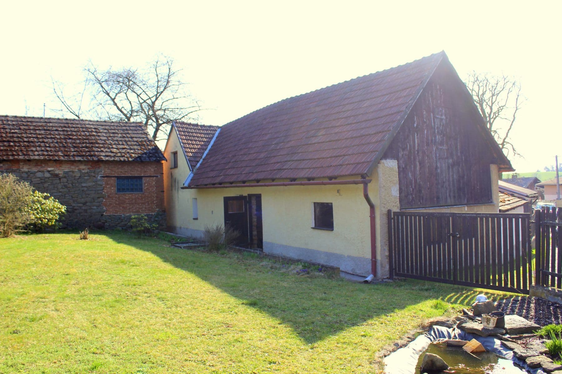 Prodej chaty, chalupy 225 m², pozemek 712 m², Křečovice, Středočeský kraj Prodej chaty, chalupy 225 m², pozemek 712 m², Křečovice, Středočeský kraj