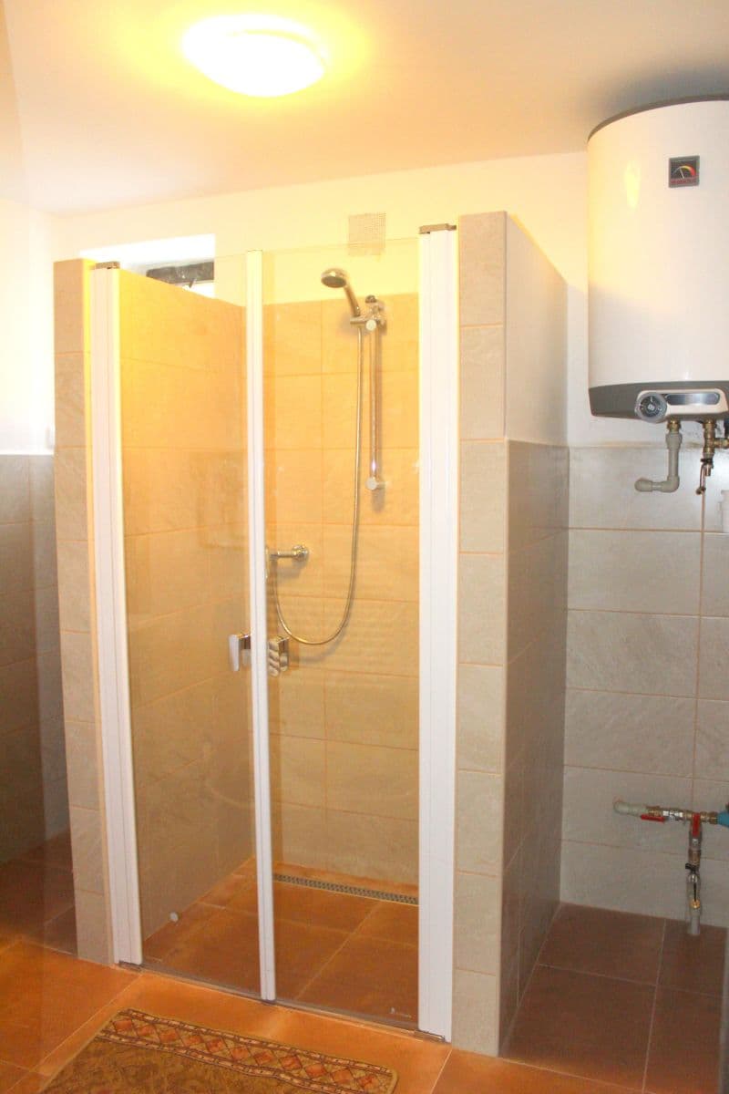 Prodej chaty, chalupy 225 m², pozemek 712 m², Křečovice, Středočeský kraj Prodej chaty, chalupy 225 m², pozemek 712 m², Křečovice, Středočeský kraj