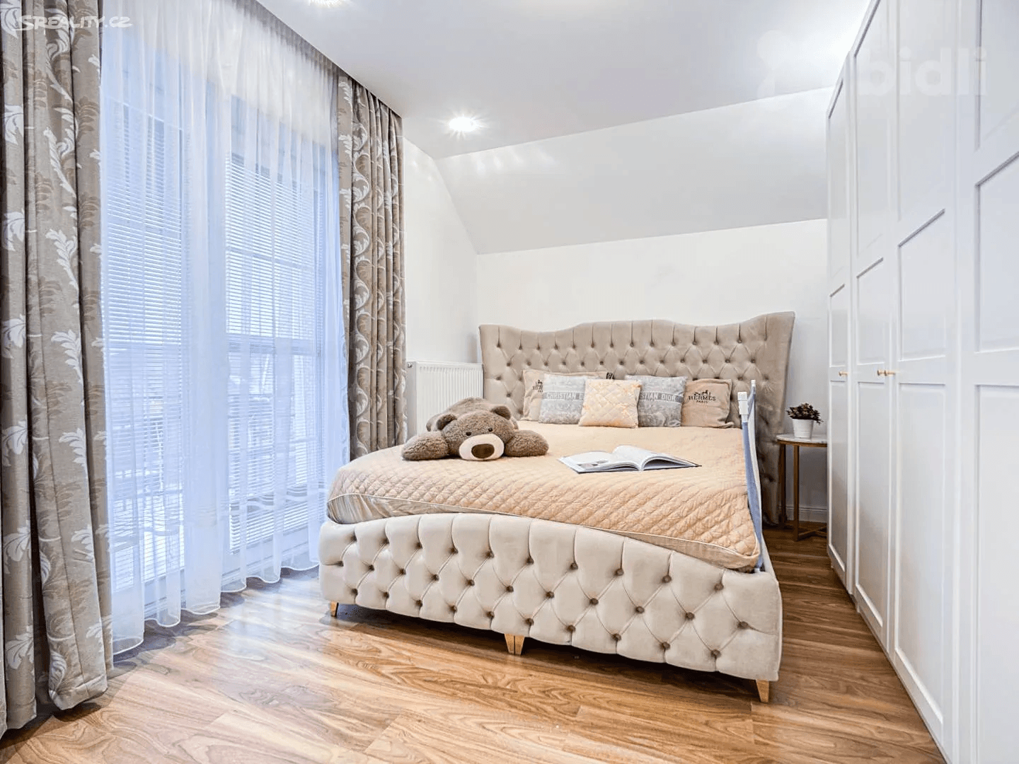 Pronájem domu 189 m², pozemek 1.140 m², Zlatá, Středočeský kraj Pronájem domu 189 m², pozemek 1.140 m², Zlatá, Středočeský kraj