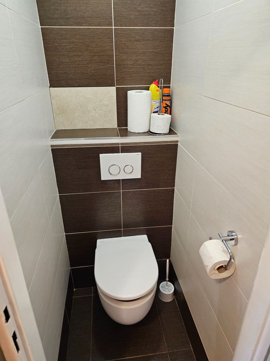 Prodej bytu 1+kk 40 m², Třinecká, Praha, Praha Prodej bytu 1+kk 40 m², Třinecká, Praha, Praha