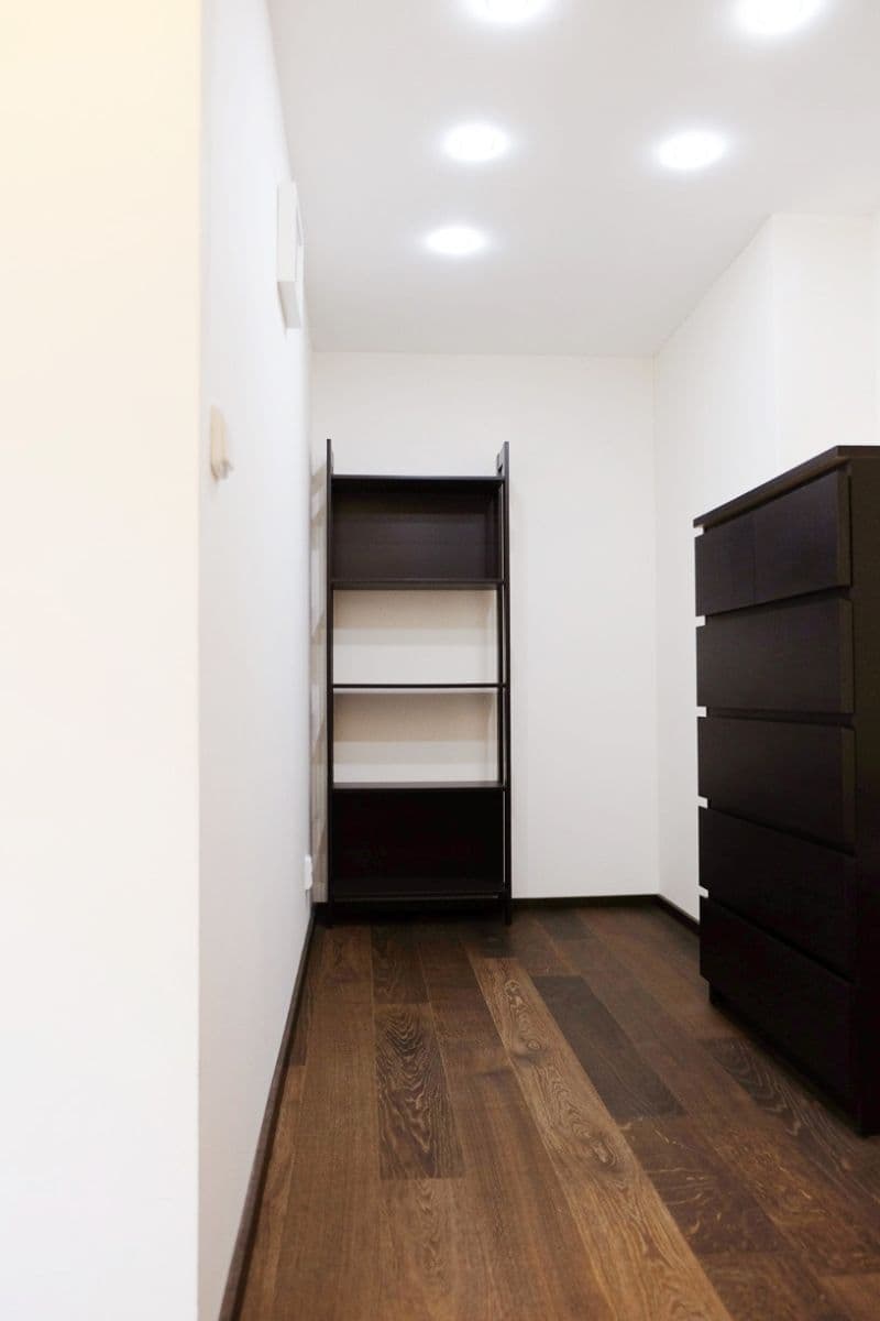 Prodej bytu 1+kk 58 m², Kamenická, Praha, Praha Prodej bytu 1+kk 58 m², Kamenická, Praha, Praha