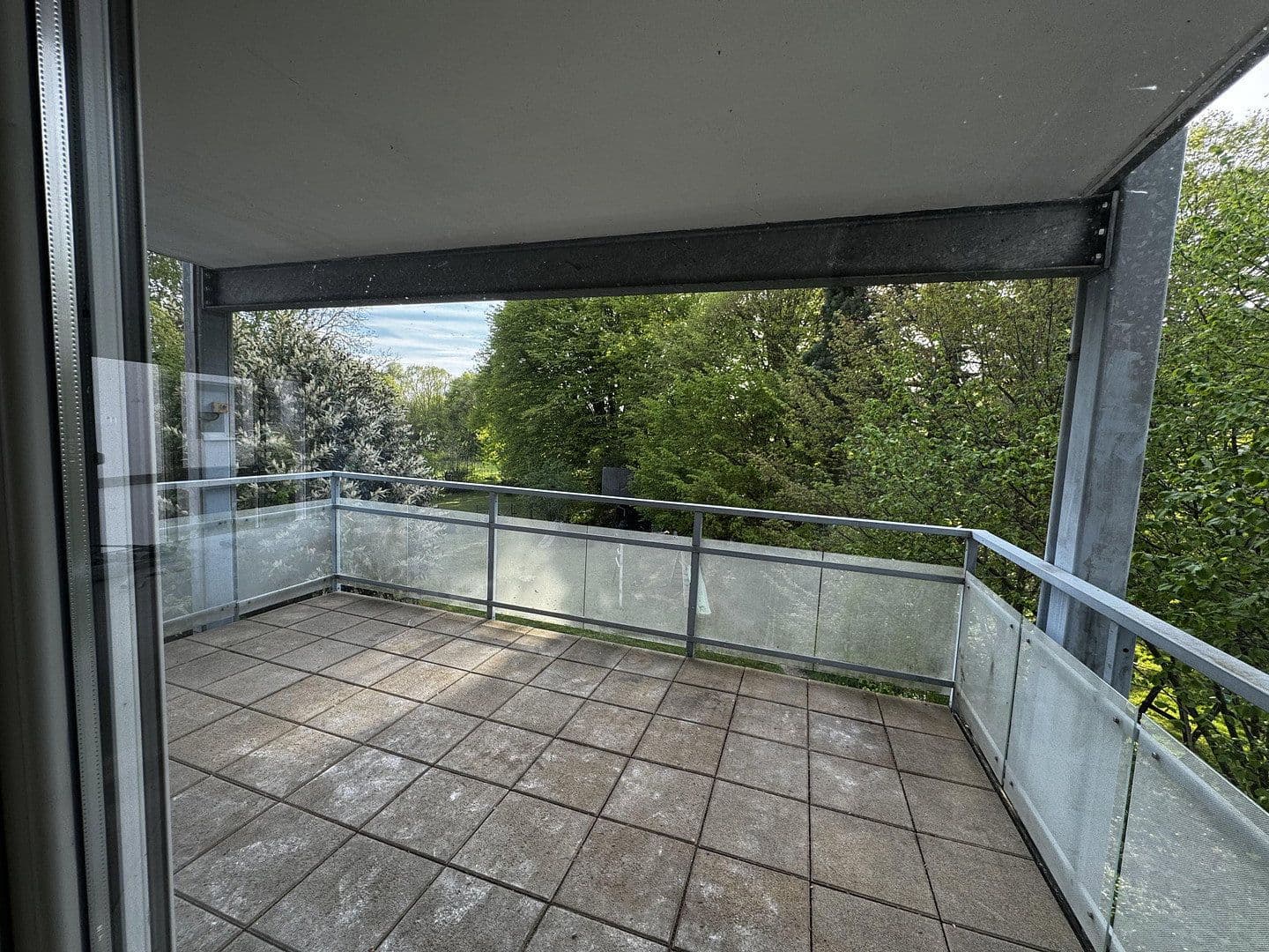 Pronájem bytu 5+1 160 m², Bruchköbel, Hessen Pronájem bytu 5+1 160 m², Bruchköbel, Hessen