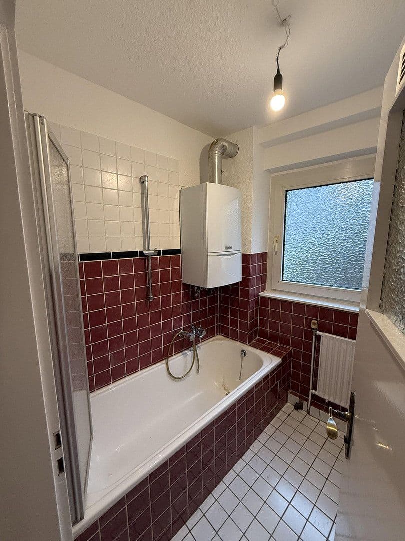 Pronájem bytu 2+1 62 m², Paradestr. 33, Wuppertal, Severní Porýní-Vestfálsko Pronájem bytu 2+1 62 m², Paradestr. 33, Wuppertal, Severní Porýní-Vestfálsko